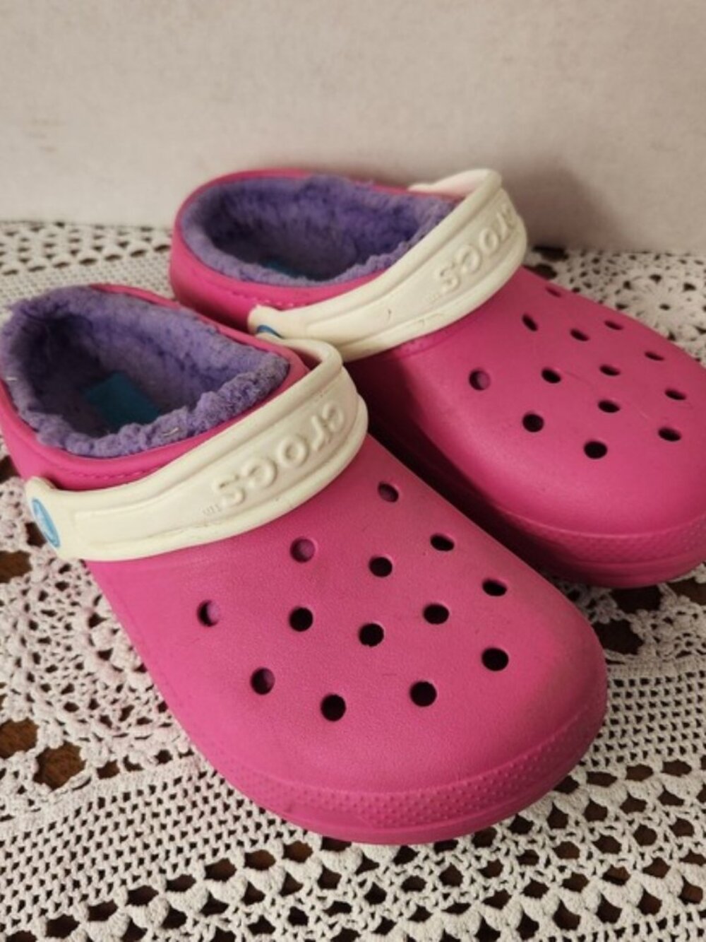 Crocs Classic Fuzz Lined‎ Clogs Pink Purple Girls Kids Junior Size J2 Slip On